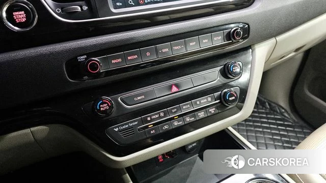 Kia The New Carnival id 4384763 из Кореи 20