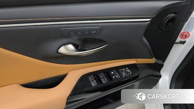 Lexus ES300h 7th generation id 4758053 из Кореи 20