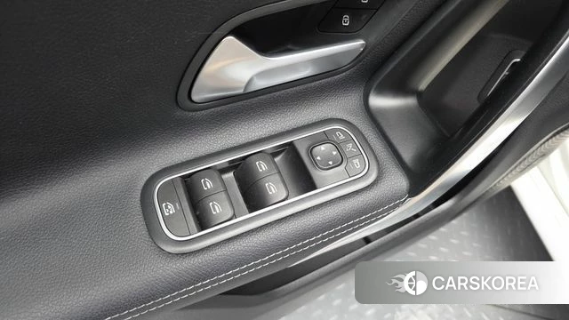 Mercedes-Benz A-Class W177 id 4625281 из Кореи 20