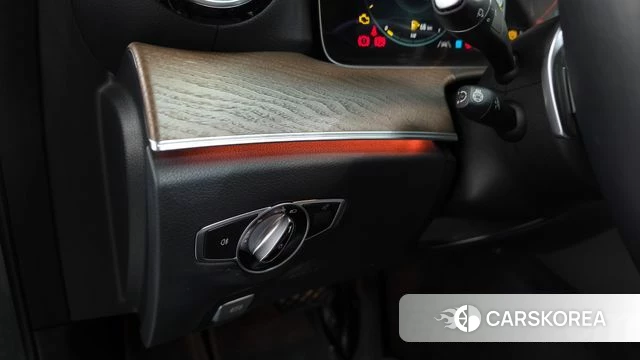 Mercedes-Benz E-Class W213 id 4283824 из Кореи 20