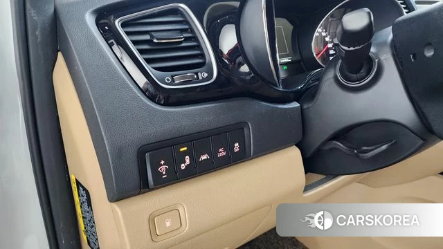 Kia All New Carnival id 4448346 из Кореи 20