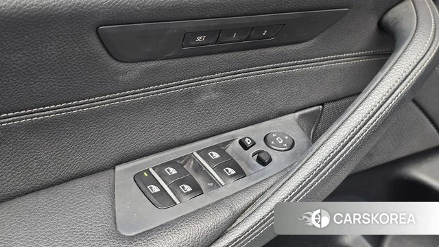 BMW 5 Series (G30) id 4596217 из Кореи 20