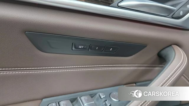 BMW 5 Series (G30) id 4355006 из Кореи 20