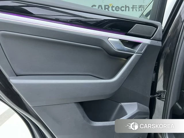 Volkswagen Touareg id 4207350 из Китая 20