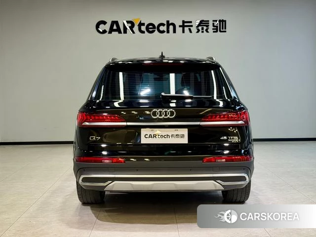 Audi Q7 id 3889881 из Китая 20