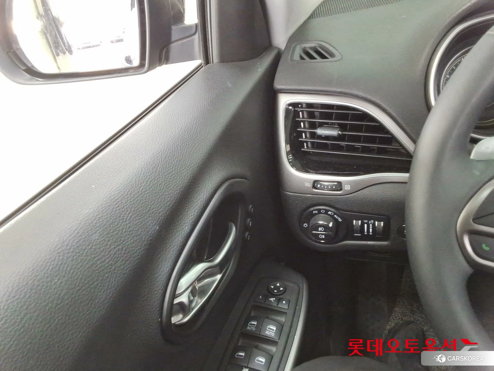 Jeep Straw Cherokee 2.4 AWD id 3875654 из Кореи 20