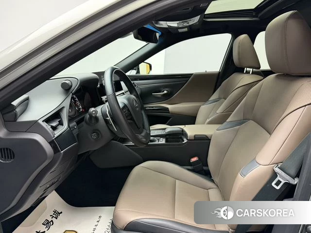 Lexus ES id 4272574 из Китая 20