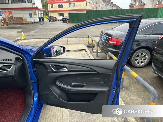 Roewe i5 id 4240316 из Китая 20