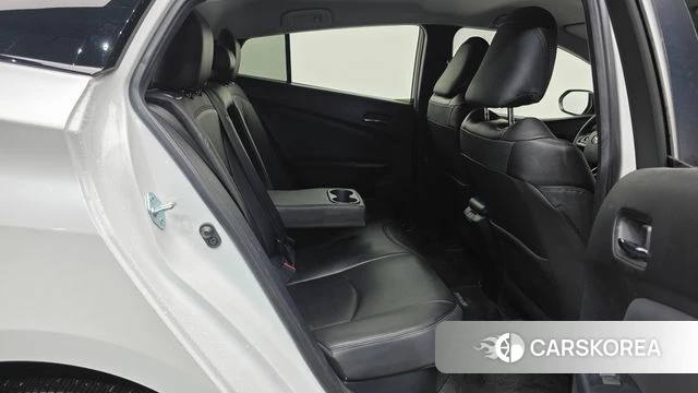 Toyota Prius 4th Generation id 4567260 из Кореи 20