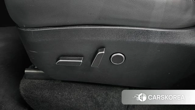 Tesla Model Y id 4499836 из Кореи 20