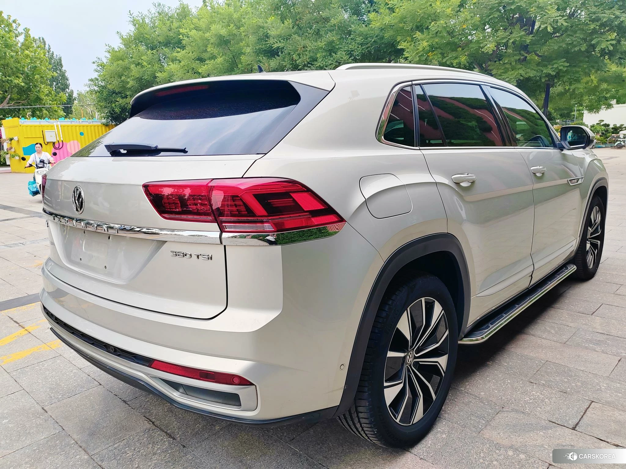 Volkswagen Tourang id 4461691 из Китая 20