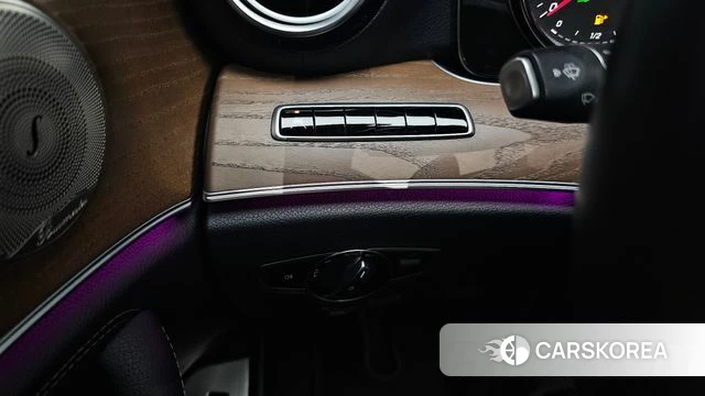 Mercedes-Benz E-Class W213 id 4605037 из Кореи 20