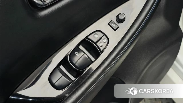 Nissan Leaf (ZE1) id 4836882 из Кореи 19