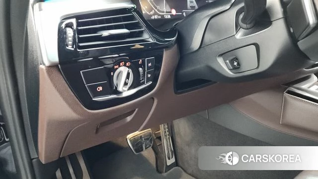 BMW 5 Series (G30) id 4330973 из Кореи 20