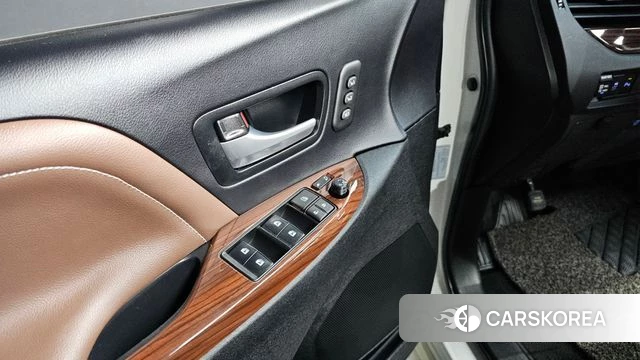 Toyota Sienna id 4543738 из Кореи 20