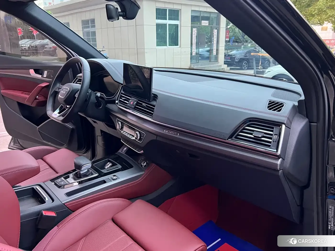 Audi Q5L id 4653912 из Китая 20