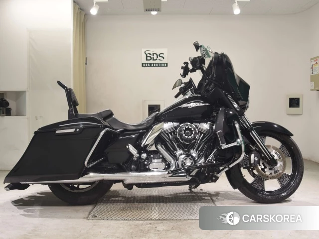 Проданный Harley-Davidson Street Glide FLHX1690 id 3947652 из Японии, фото 20