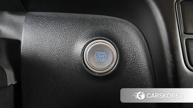 Hyundai Staria id 4280983 из Кореи 20