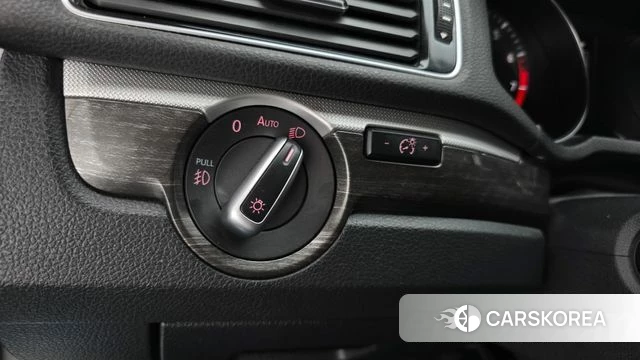 Volkswagen The New Passat id 4737502 из Кореи 20