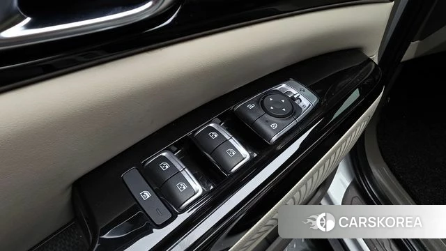Kia Carnival 4th generation id 4323290 из Кореи 20