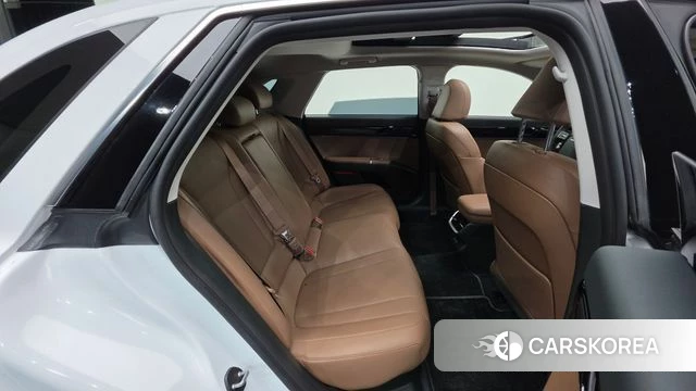 Hyundai Grandeur Hybrid (GN7) id 4916855 из Кореи 20
