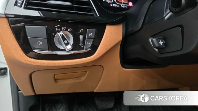 BMW 5 Series (G30) id 4847974 из Кореи 20