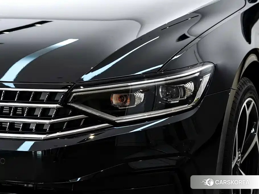 Volkswagen Magotan id 4654981 из Китая 20