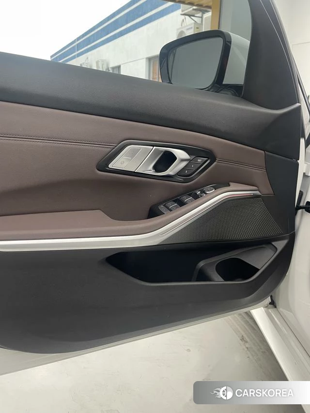 BMW 3 series id 4264939 из Китая 20
