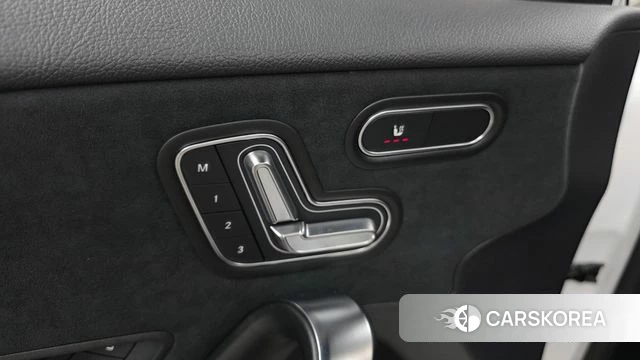 Mercedes-Benz A-Class W177 id 4578577 из Кореи 20