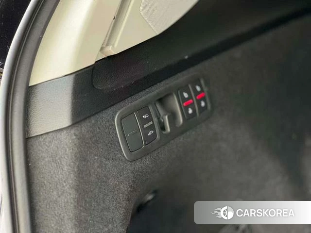 Audi Q7 id 4213894 из Китая 20