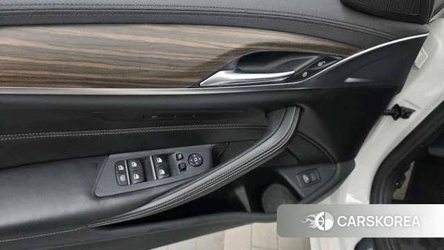 BMW 5 Series (G30) id 4781232 из Кореи 20
