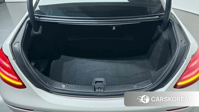 Mercedes-Benz E-Class W213 id 4188698 из Кореи 20