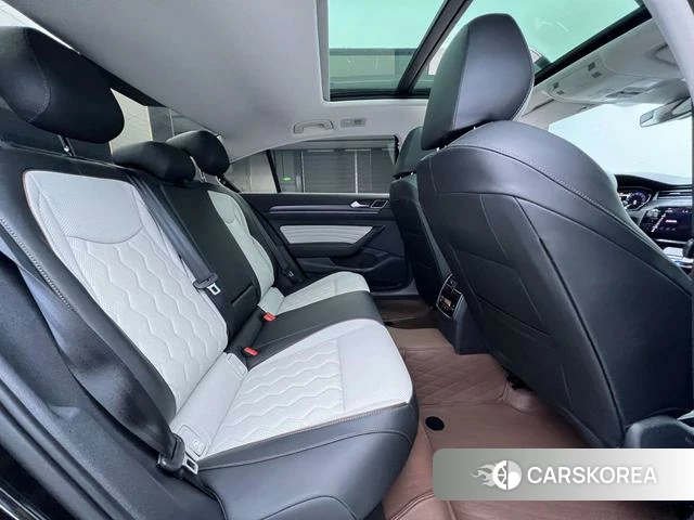 Volkswagen Magotan id 4342089 из Китая 20
