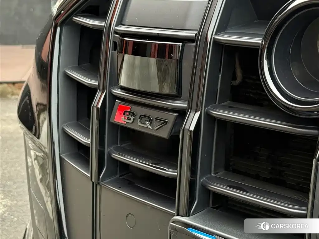 Audi SQ7 id 4600832 из Китая 20