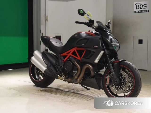 Ducati DIAVEL CARBON id 3945793 из Японии 20