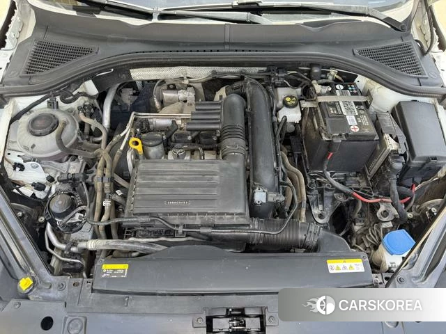Volkswagen Bora id 4271533 из Китая 20