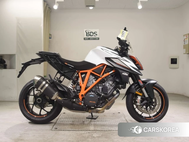 KTM 1290 SUPER DUKE R id 3939654 из Японии 20