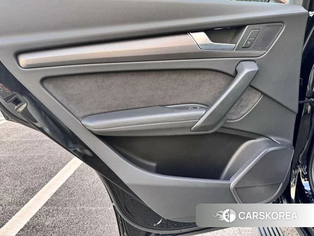 Audi Q5L Sportback id 4219299 из Китая 20