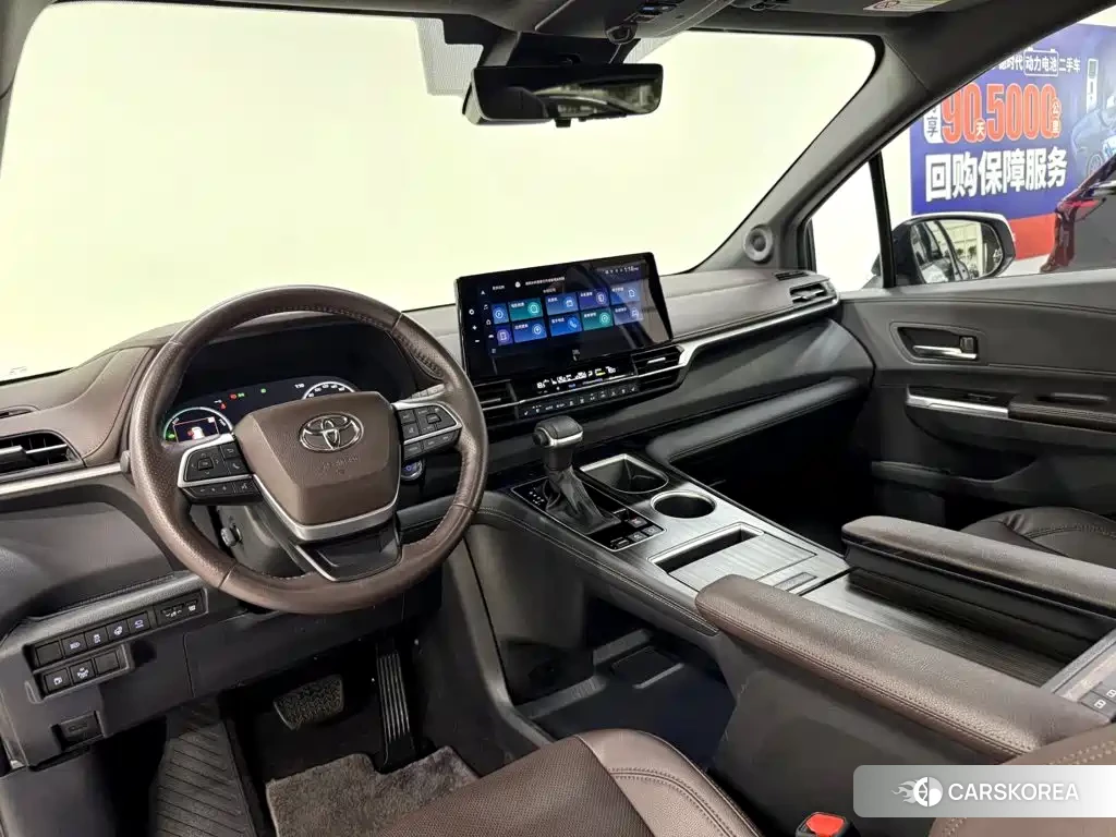 Toyota Sienna id 4583797 из Китая 20