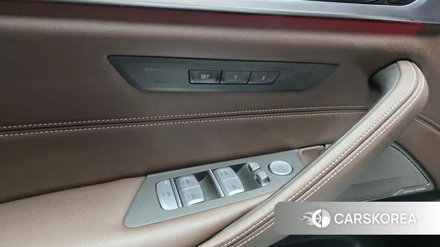 BMW 5 Series (G30) id 4731866 из Кореи 20