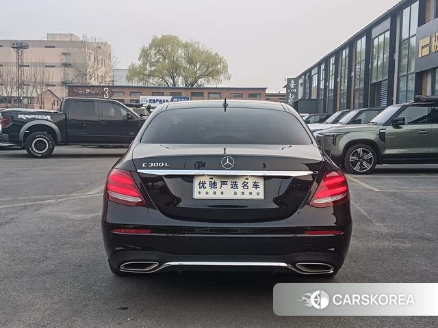 Mercedes-Benz E-class id 3857635 из Китая 20