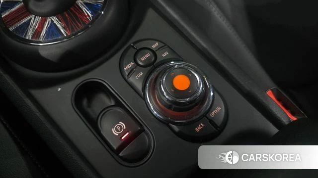 Mini Cooper SD Clubman id 4619821 из Кореи 20