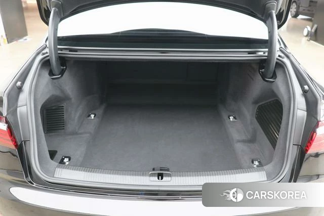 Audi A8 id 4264089 из Китая 20