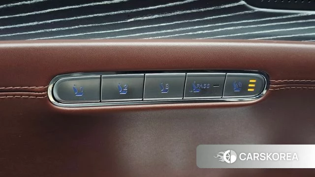 Genesis G90 (RS4) id 4571930 из Кореи 20