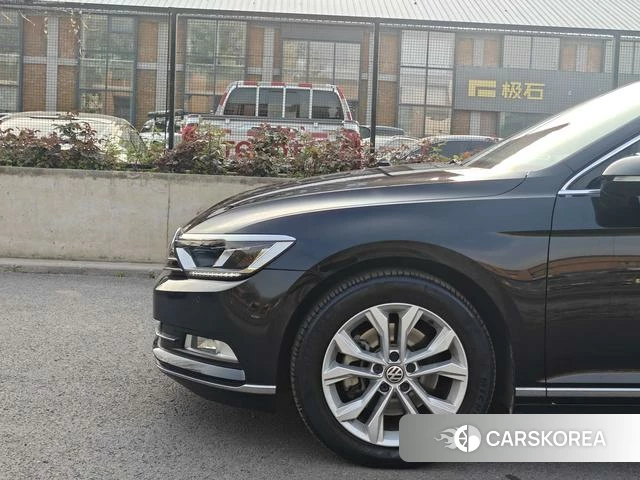 Volkswagen Magotan id 4235443 из Китая 20
