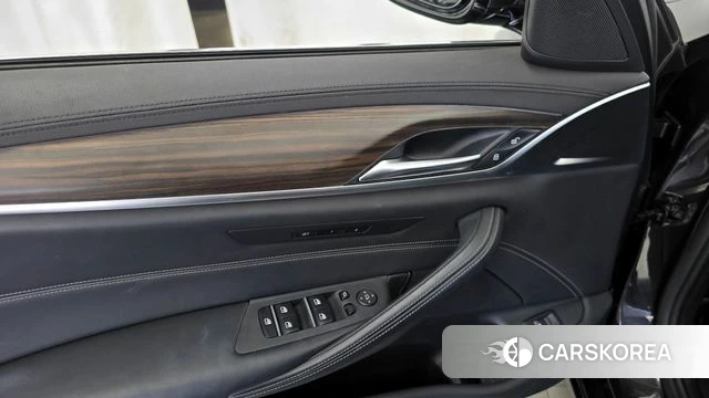 BMW 5 Series (G30) id 4331478 из Кореи 20