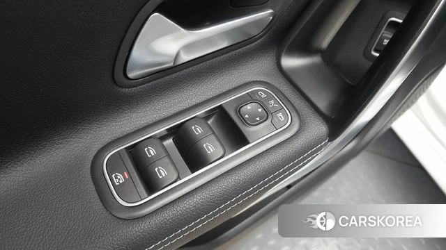 Mercedes-Benz A-Class W177 id 4864555 из Кореи 20