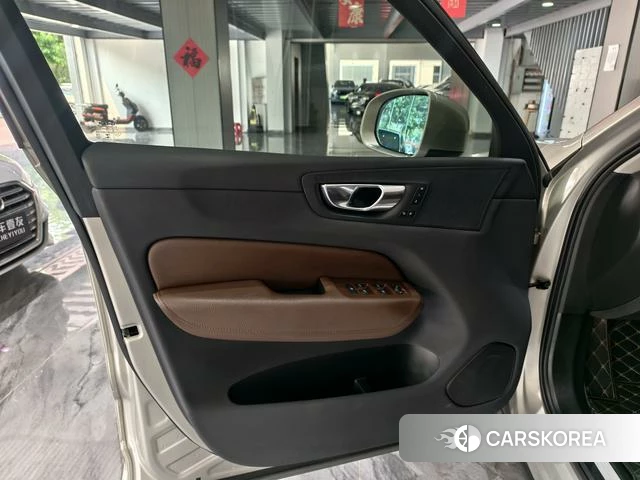 Volvo XC60 id 4220895 из Китая 20
