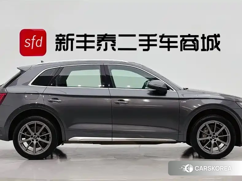 Audi Q5L id 4659909 из Китая 20