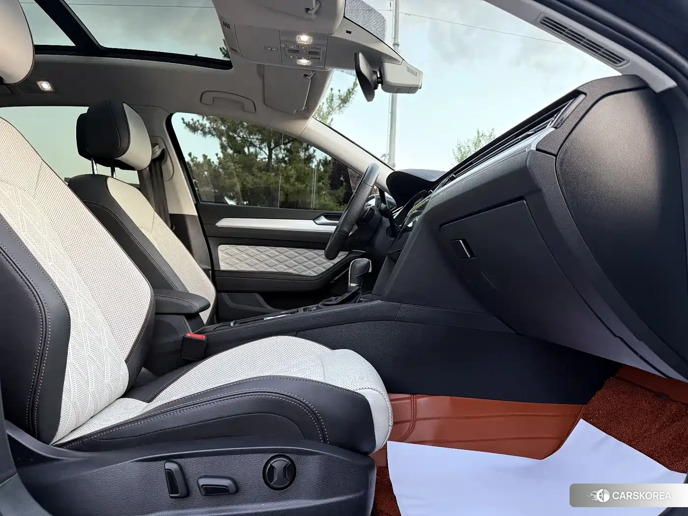 Volkswagen Magotan id 4553912 из Китая 20